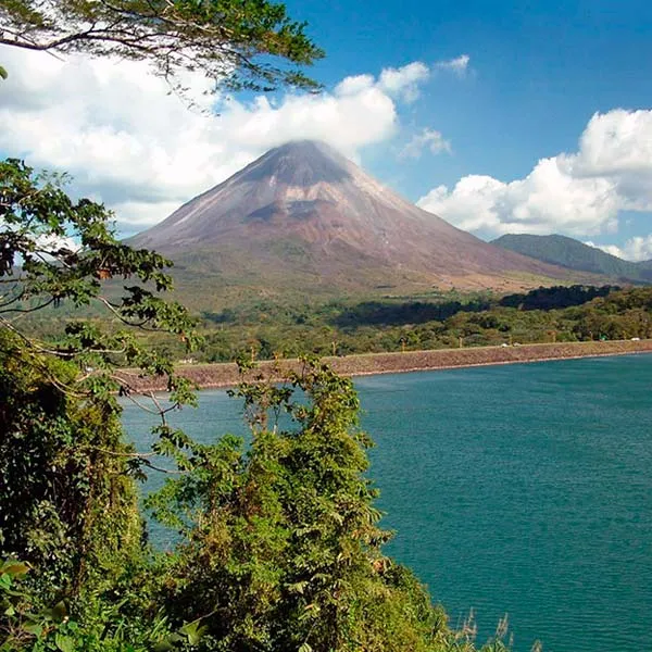 20 Amazing Things To Do in Costa Rica - Images Mobile 05